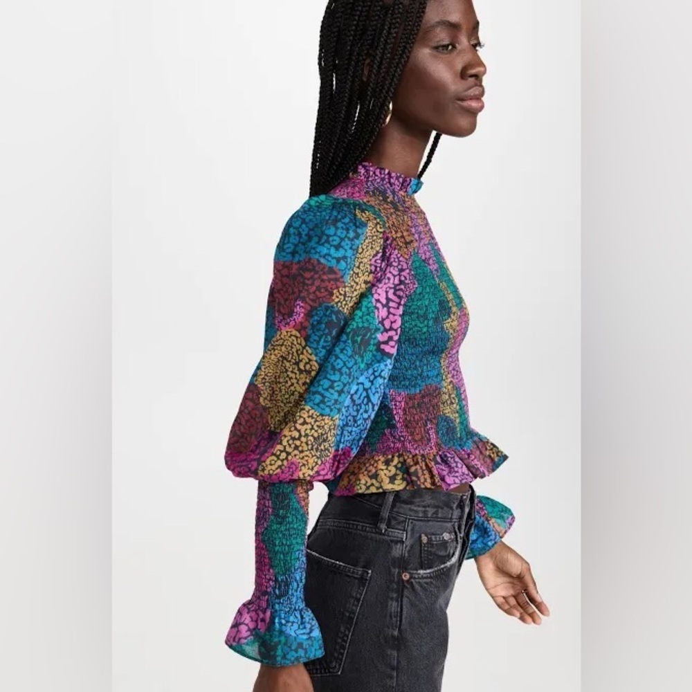 Farm Rio Women's Rainbow Mix Printed Mock Neck Crop Top || small